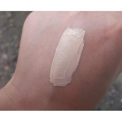 AA Wings of Color Gentle Nude Concealer Kryjący korektor serum