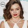 Miranda Kerr i retro fale/fot. EN Miranda Kerr i retro fale/fot. EN