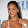 Rihanna w ciemnych włosach Rihanna w ciemnych włosach