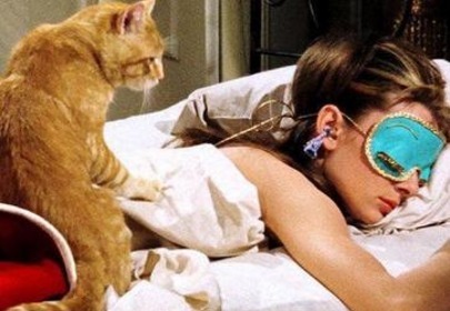 śniadanie u Tiffany'ego śpiąca Holly Golightly śniadanie u Tiffany'ego śpiąca Holly Golightly