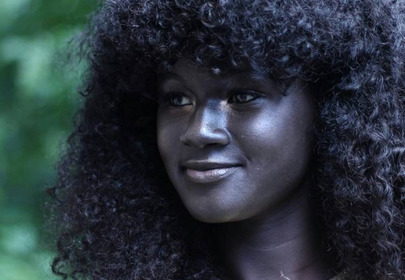 Khoudia Diop - niezwykła, czarnoskóra modelka Khoudia Diop - niezwykła, czarnoskóra modelka