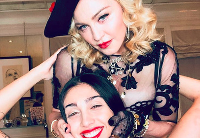 Madonna i Lourdes Leon Madonna i Lourdes Leon