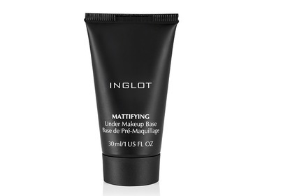 Matująca baza pod makijaż INGLOT Matująca baza pod makijaż INGLOT