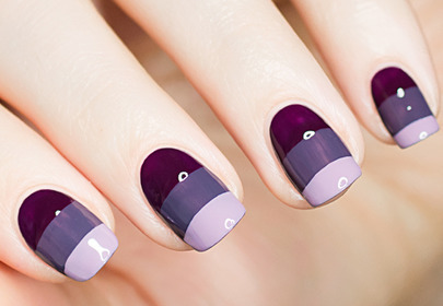 Manicure z fioletowymi paskami Manicure z fioletowymi paskami