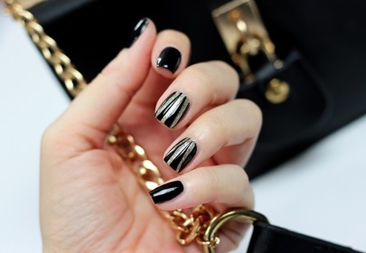 Manicure z czernią i złotem krok po kroku Manicure z czernią i złotem krok po kroku