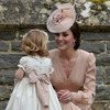 księżna kate middleton uśmiechnięta z córką księżna kate middleton uśmiechnięta z córką