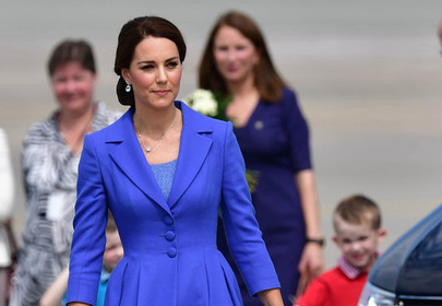 księżna kate wylatuje z polski fryzura makijaż księżna kate wylatuje z polski fryzura makijaż