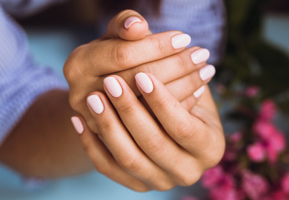 paznokcie po manicure hybrydowym paznokcie po manicure hybrydowym