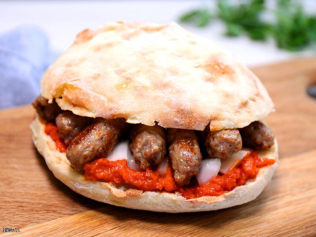 Ćevapi z grilla po chorwacku - przepis - Kulinaria Wizaz.pl