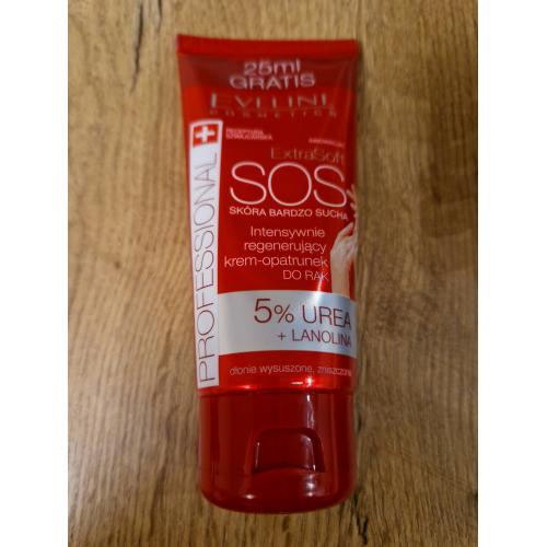 Eveline Cosmetics Extra Soft, Regenerujący krem - opatrunek do rąk SOS - opinie | zdjęcie do recenzji od Lukrecja63