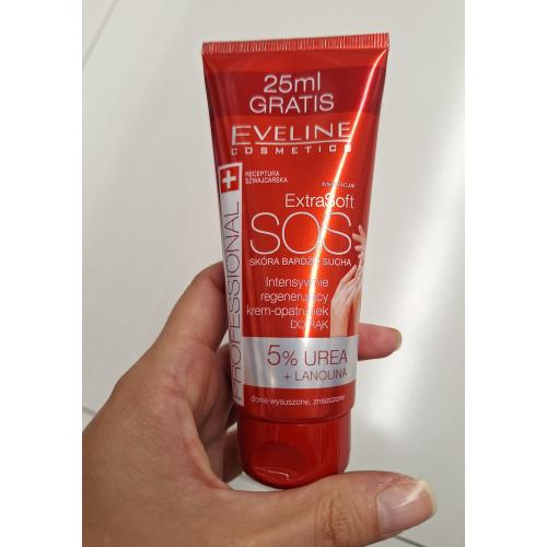 Eveline Cosmetics Extra Soft, Regenerujący krem - opatrunek do rąk SOS - opinie | zdjęcie do recenzji od Narcyz90