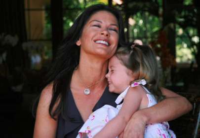 catherina zeta jones z córką catherina zeta jones z córką
