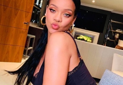 Czy Rihanna jest w ciąży? Ta kreacja podkreśliła brzuszek Czy Rihanna jest w ciąży? Ta kreacja podkreśliła brzuszek