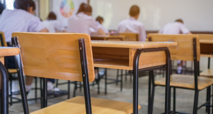Rząd przedłuża zamknięcie szkół do 26 czerwca Rząd przedłuża zamknięcie szkół do 26 czerwca