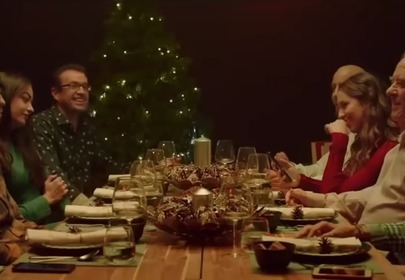 „Rozłącz się, aby połączyć” – świąteczna kampania IKEA wzrusza do łez „Rozłącz się, aby połączyć” – świąteczna kampania IKEA wzrusza do łez