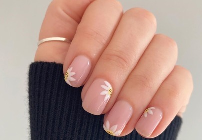 modny manicure 2020 daisy nails modny manicure 2020 daisy nails