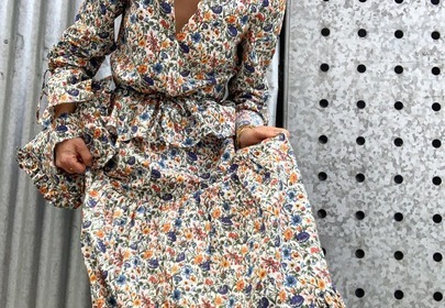 sukienka maxi w kwiaty sukienka maxi w kwiaty